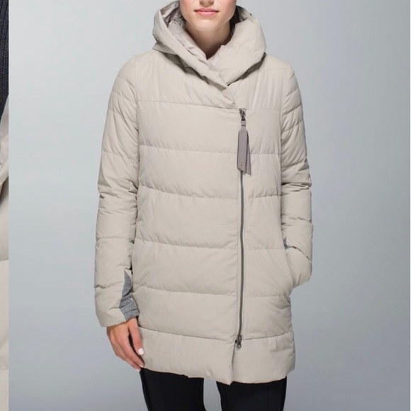 lululemon athletica Jackets & Blazers - Lululemon puffy blacket jacket